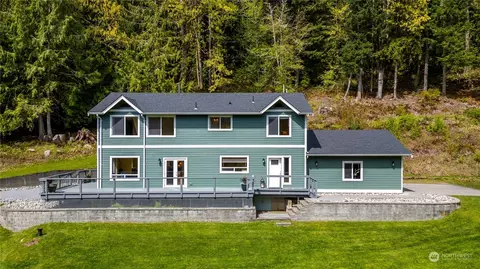 2420 E 36th Ter, Bellingham, WA 98226