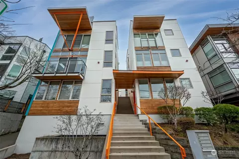 918 14th Ave #D, Seattle, WA 98122