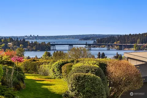 4612 116th Ave SE, Bellevue, WA 98006