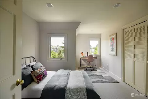 Bedroom - 300 36th Ave E, Seattle, WA 98112 photo 4 of 6