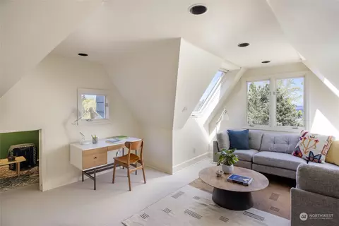 Living - 300 36th Ave E, Seattle, WA 98112 photo 7 of 9