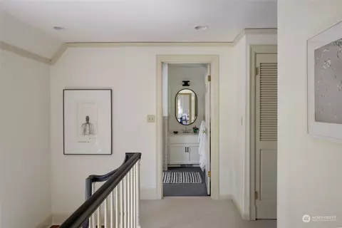 Entry Way - 300 36th Ave E, Seattle, WA 98112 photo 2 of 2
