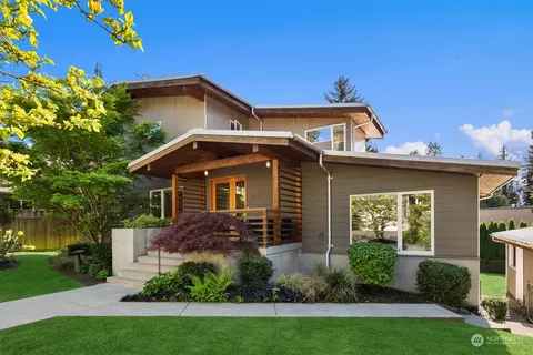 12937 63rd Ave NE, Kirkland, WA 98034