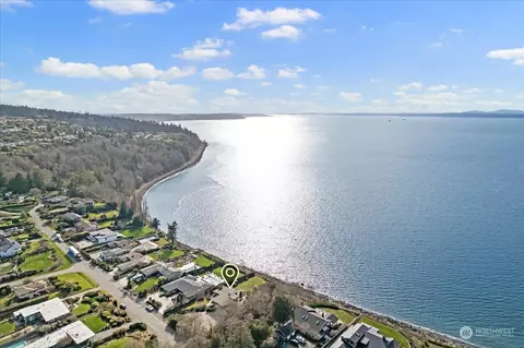 18025 17th Ave NW, Shoreline, WA 98177
