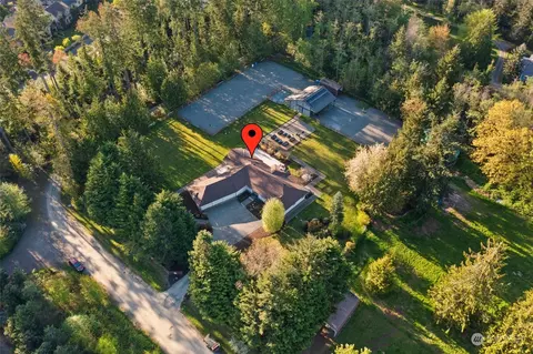 24418 NE 102nd St, Redmond, WA 98053
