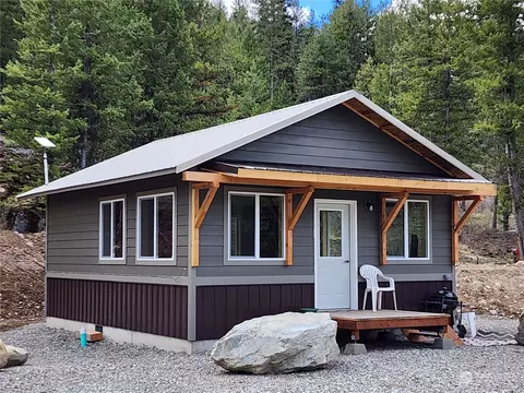 1044 Aeneas Valley Rd, Tonasket, WA 98855