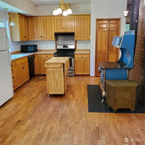 347 Elderberry Ln, Eastsound, WA 98245 photo 6