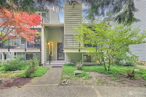 840 N 161st Pl #55, Shoreline, WA 98133