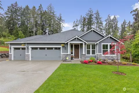 707 Hyak Way, Fox Island, WA 98333