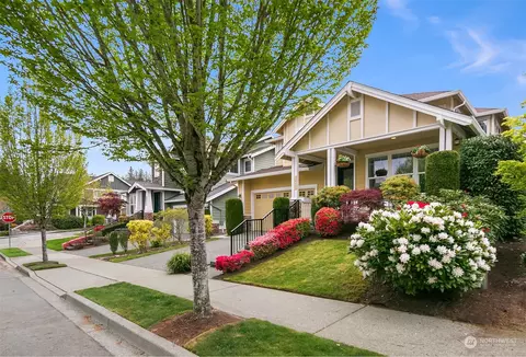 2478 33rd Ave NE, Issaquah, WA 98029