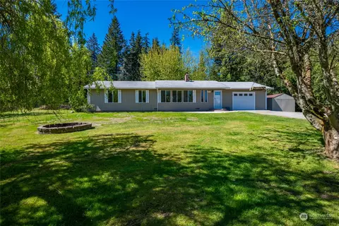 2717 Busby Rd, Oak Harbor, WA 98277