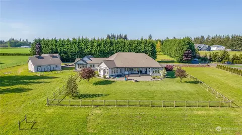 7969 Rodeo Dr, Lynden, WA 98264