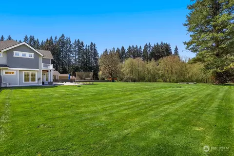 Exterior - 17122 54th Ave SE, Bothell, WA 98012 photo 13 of 14