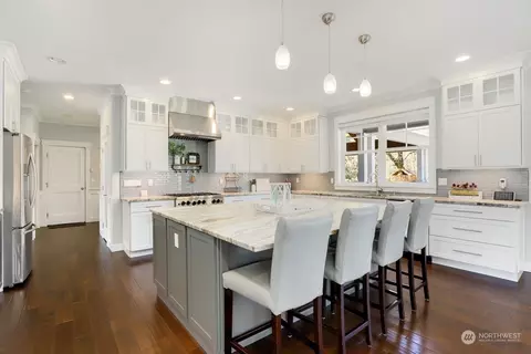 Kitchen - 17122 54th Ave SE, Bothell, WA 98012 photo 1 of 4