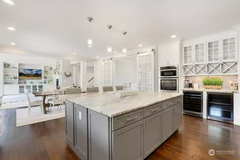 Kitchen - 17122 54th Ave SE, Bothell, WA 98012 photo 3 of 4