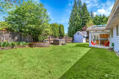 Exterior - 3 E B E Mcgill Ave, Everett, WA 98208 photo 5 of 7