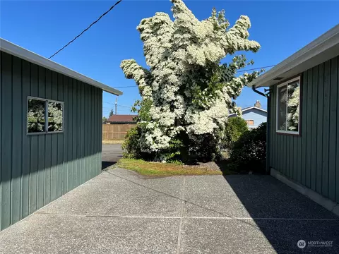 408 W Hemlock St, Sequim, WA 98382 photo 15