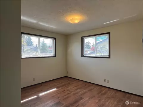 408 W Hemlock St, Sequim, WA 98382 photo 8