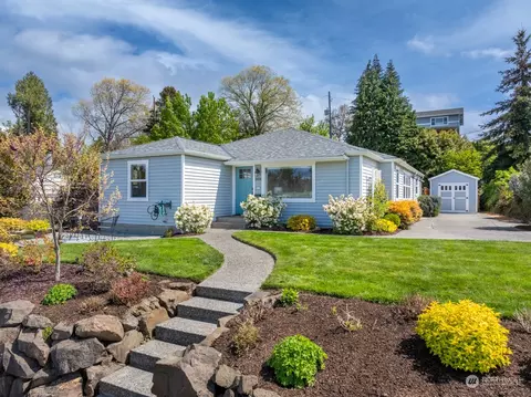 3256 46th Ave SW, Seattle, WA 98116