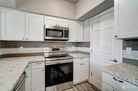 Kitchen - 18930 Bothell Everett Hwy #G205, Bothell, WA 98012 photo 1 of 2