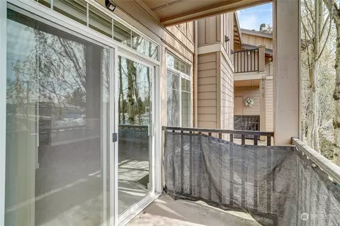 Exterior - 18930 Bothell Everett Hwy #G205, Bothell, WA 98012 photo 4 of 8