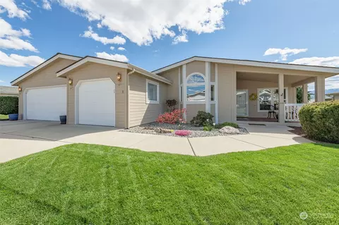 518 Country Ln, East Wenatchee, WA 98802