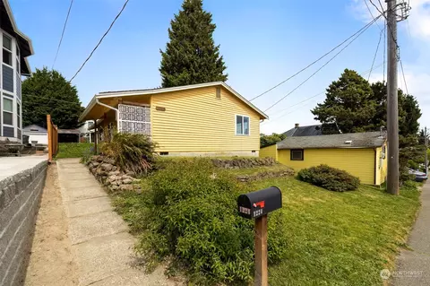 1224 4th St, Bremerton, WA 98337