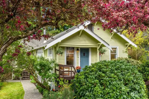 9213 1st Ave NW, Seattle, WA 98117