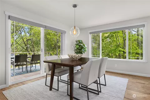Dining - 4817 Bayview Ln, Everett, WA 98203 photo 1 of 3