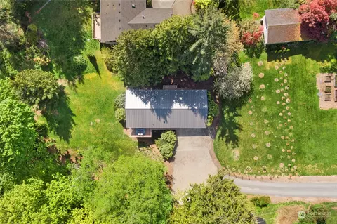 Exterior - 4817 Bayview Ln, Everett, WA 98203 photo 8 of 8