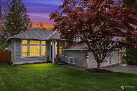 1220 SW 10th St, North Bend, WA 98045