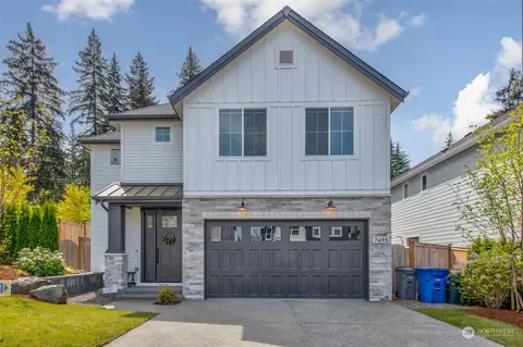 7695 NE 165th Pl, Kenmore, WA 98028