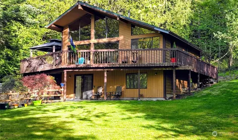 1832 Emerald Lake Way, Bellingham, WA 98226