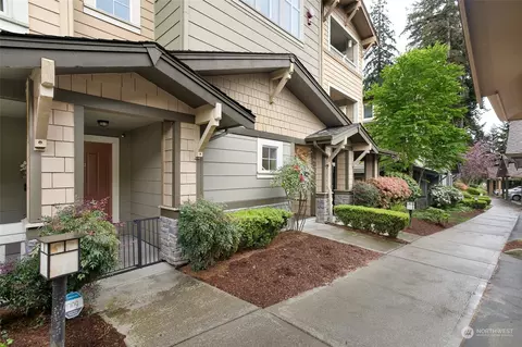 11306 124th Ave NE #4-201, Kirkland, WA 98033
