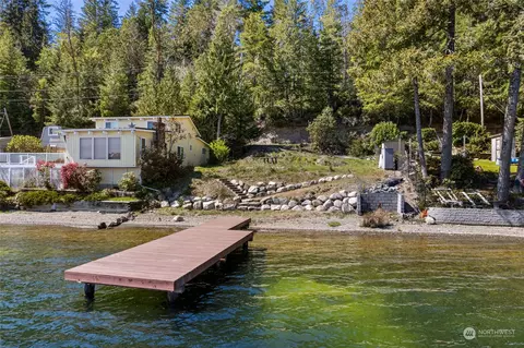 3740 E Mason Lake Dr W, Grapeview, WA 98546