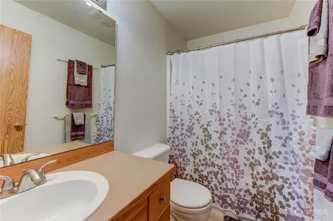 Bath - 19621 84th Ave E, Spanaway, WA 98387 photo 4 of 4