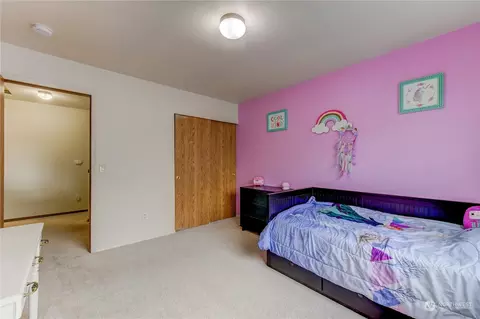 Bedroom - 19621 84th Ave E, Spanaway, WA 98387 photo 5 of 8