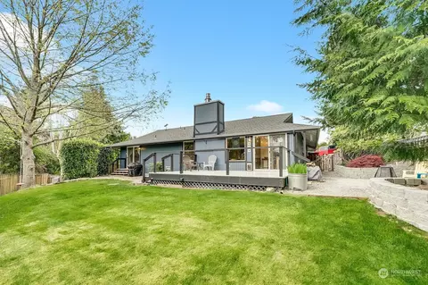 25713 78th Ct SW, Vashon, WA 98070