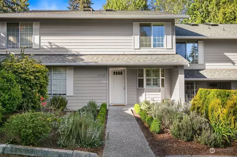 13722 NE 85th St, Redmond, WA 98052