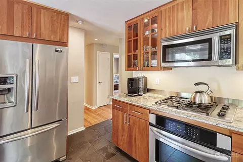 1201 26th Ave E, Seattle, WA 98112 photo 11