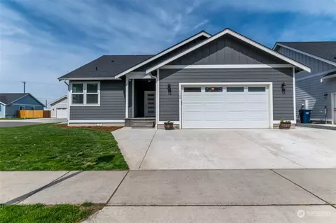 Exterior - 1102 Falcon Ct, Everson, WA 98247 photo 10 of 11