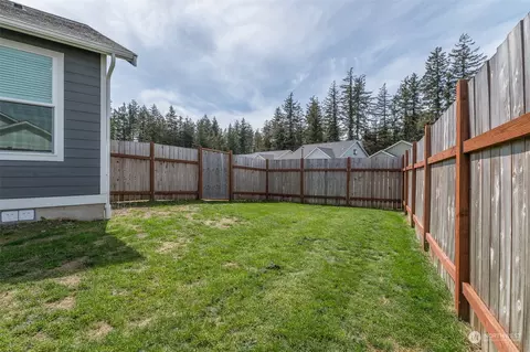 Exterior - 1102 Falcon Ct, Everson, WA 98247 photo 9 of 11