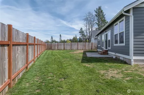 Exterior - 1102 Falcon Ct, Everson, WA 98247 photo 6 of 11