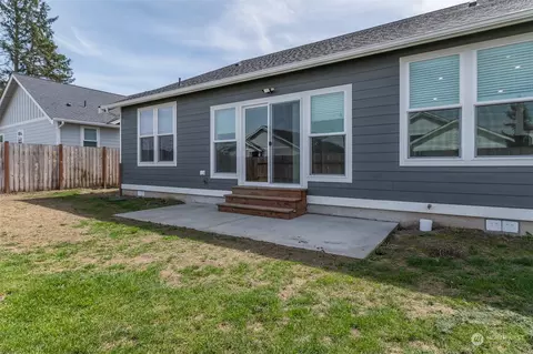Exterior - 1102 Falcon Ct, Everson, WA 98247 photo 5 of 11