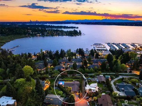 10503 NE 48th Pl, Kirkland, WA 98033