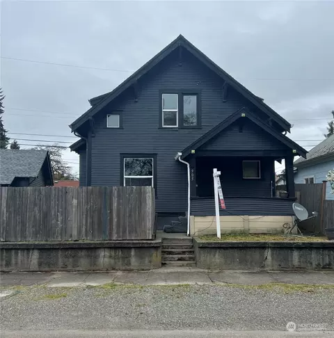 905 E Division Ln, Tacoma, WA 98404