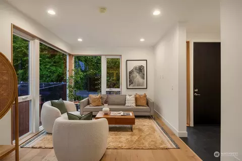 Living - 608 18th Ave E #A, Seattle, WA 98112 photo 2 of 5