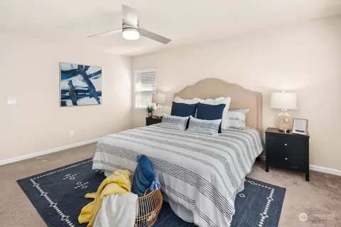 Bedroom - 18624 40th Ave SE, Bothell, WA 98012 photo 3 of 6