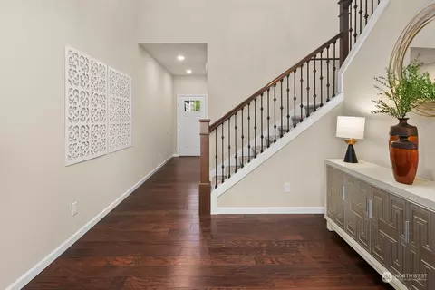 Entry Way - 18624 40th Ave SE, Bothell, WA 98012 photo 1 of 3