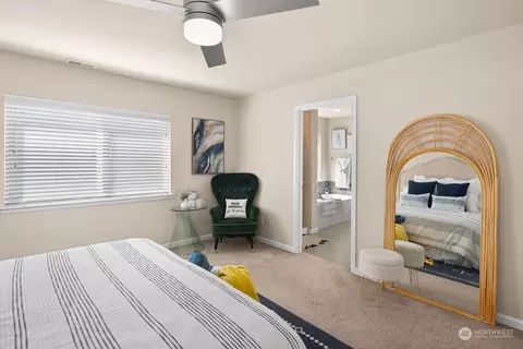 Bedroom - 18624 40th Ave SE, Bothell, WA 98012 photo 2 of 6